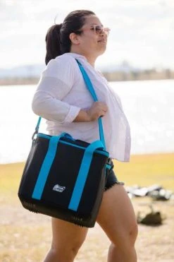 Companion Rover 40 Carry Bag -Skeeter Hawk Shop BCF 651278 05 hi res